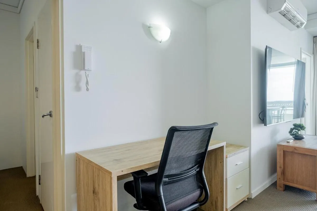 Waterfront Grand Hotel Retreat- Sauna & Gym Gold Coast