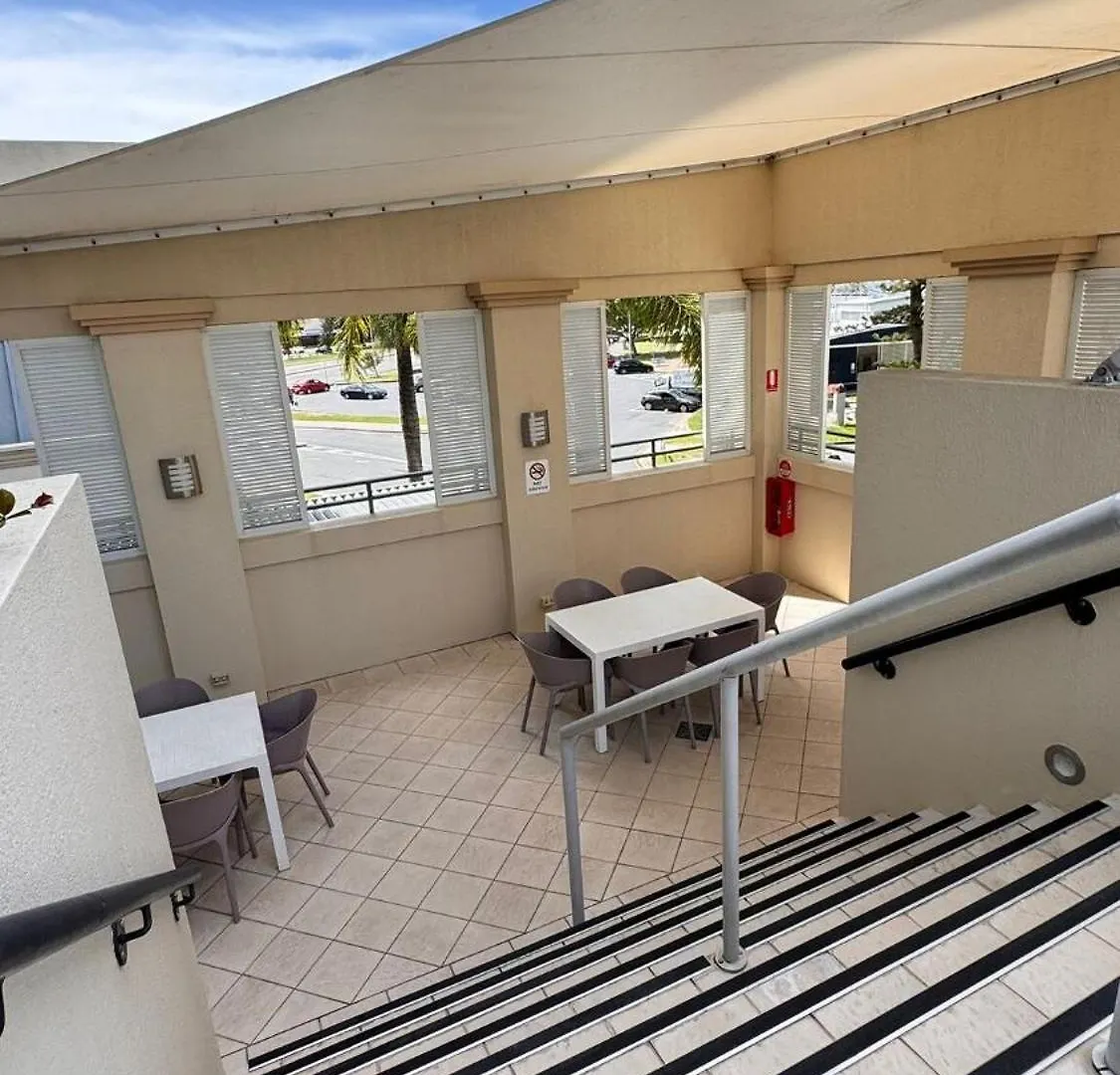 Apartment Waterfront Grand Hotel Retreat- Sauna & Gym Gold Coast Australia